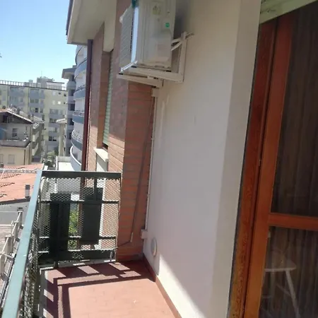 Perco Riva Slataper 아파트