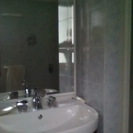 Perco Riva Slataper 아파트