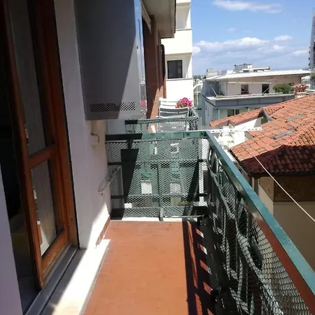 Perco Riva Slataper Apartmán *